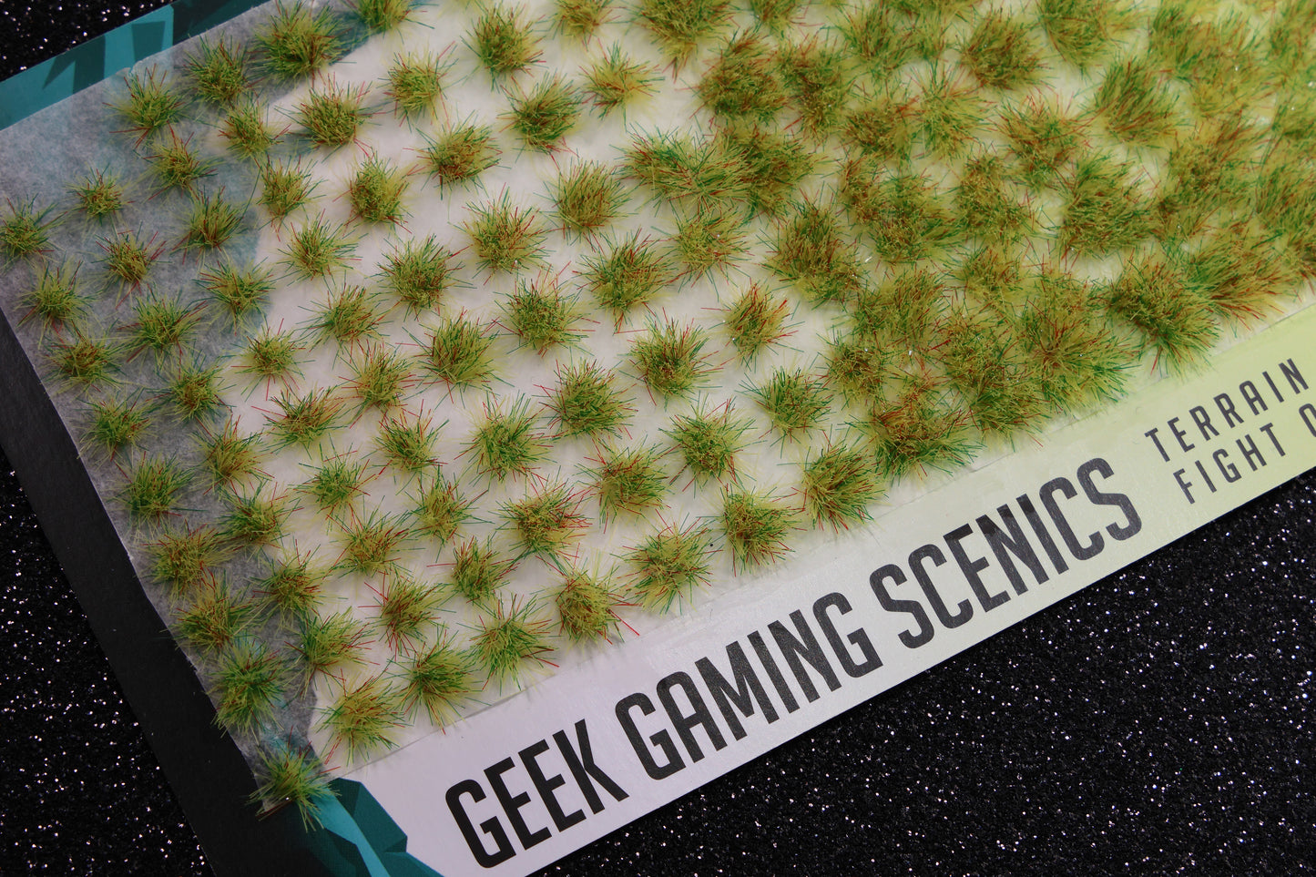 Tufts - Spring Self Adhesive Static Grass Tufts x 140 - Geek Gaming Scenics