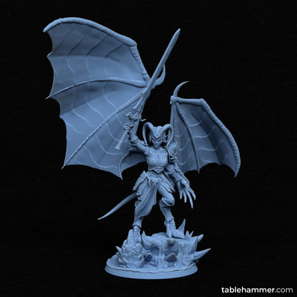 Nyssara the Cursed – Demon Queen of Shadows (60mm Base)
