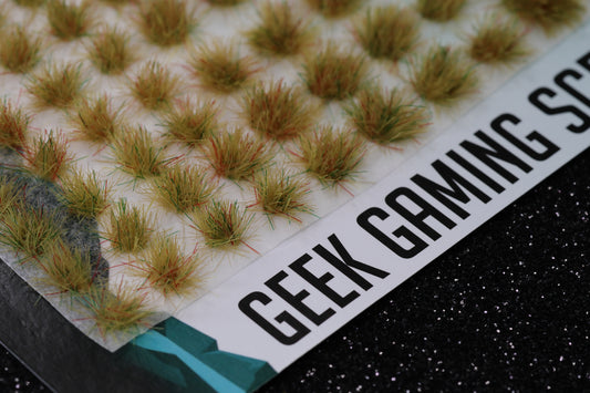 Tufts - Dead Self Adhesive Static Grass Tufts x 140 - Geek Gaming Scenics